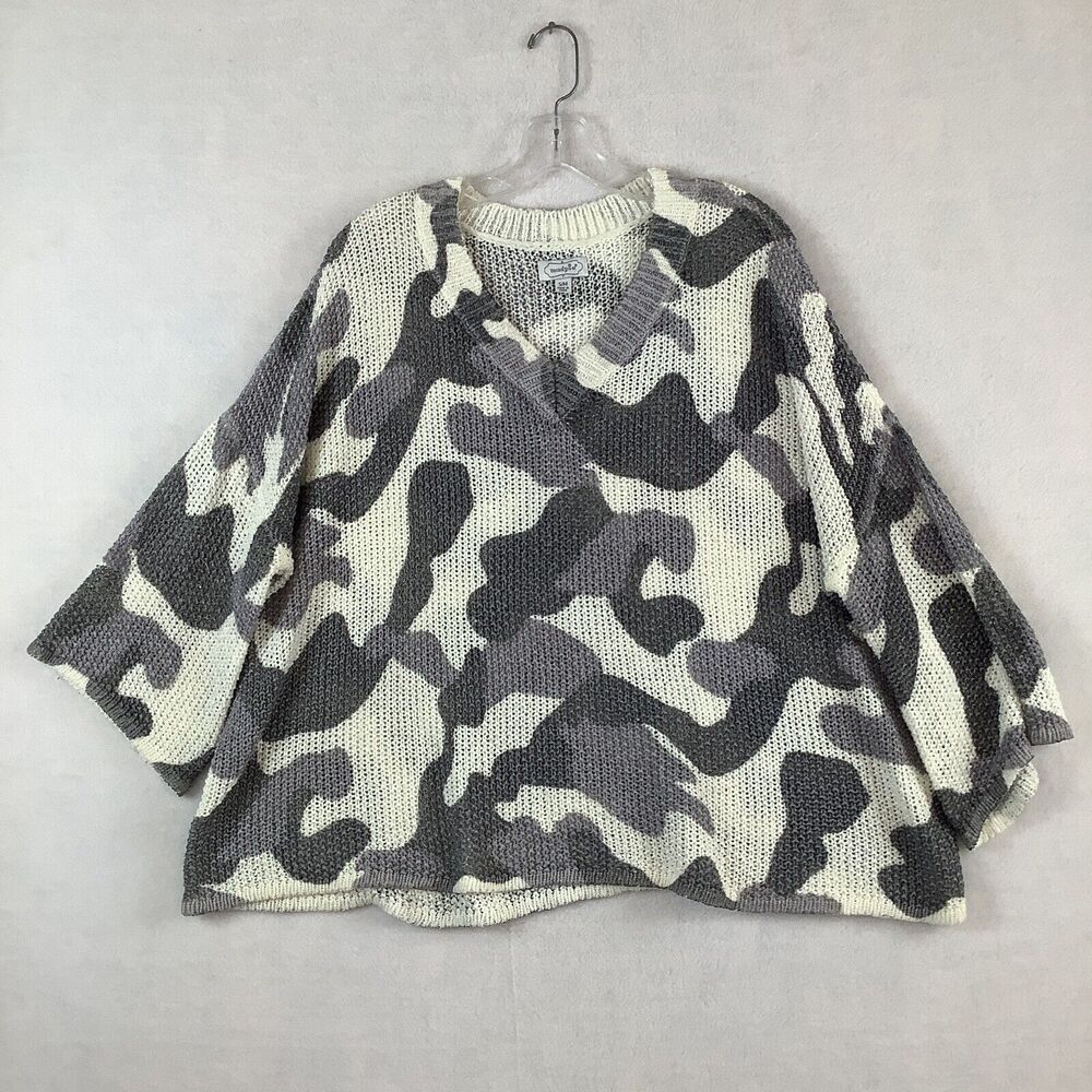 Mud Pie Womens Size S/M Gray White‎ Camo Scarlett Sweater V-Neck 3/4 Sleeve